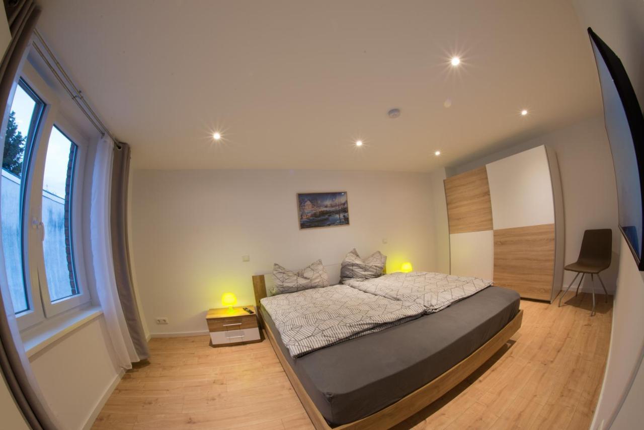 Schoene Ferienwohnung 54 M², Zentrumsnah, Kingbett Erfurt Exterior photo