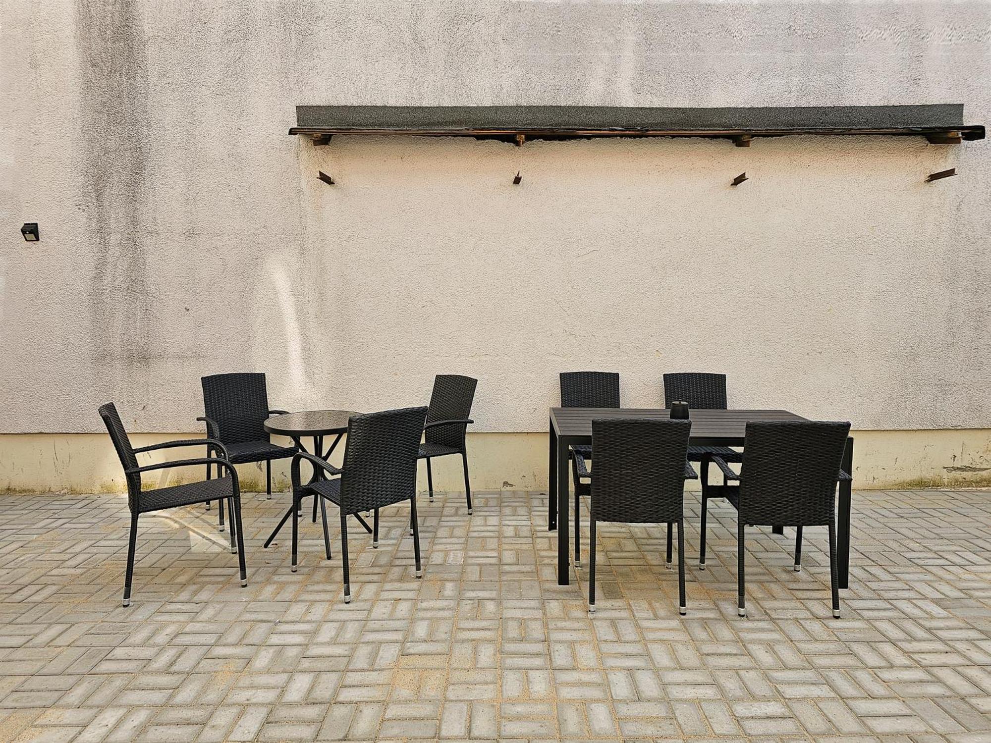 Schoene Ferienwohnung 54 M², Zentrumsnah, Kingbett Erfurt Exterior photo